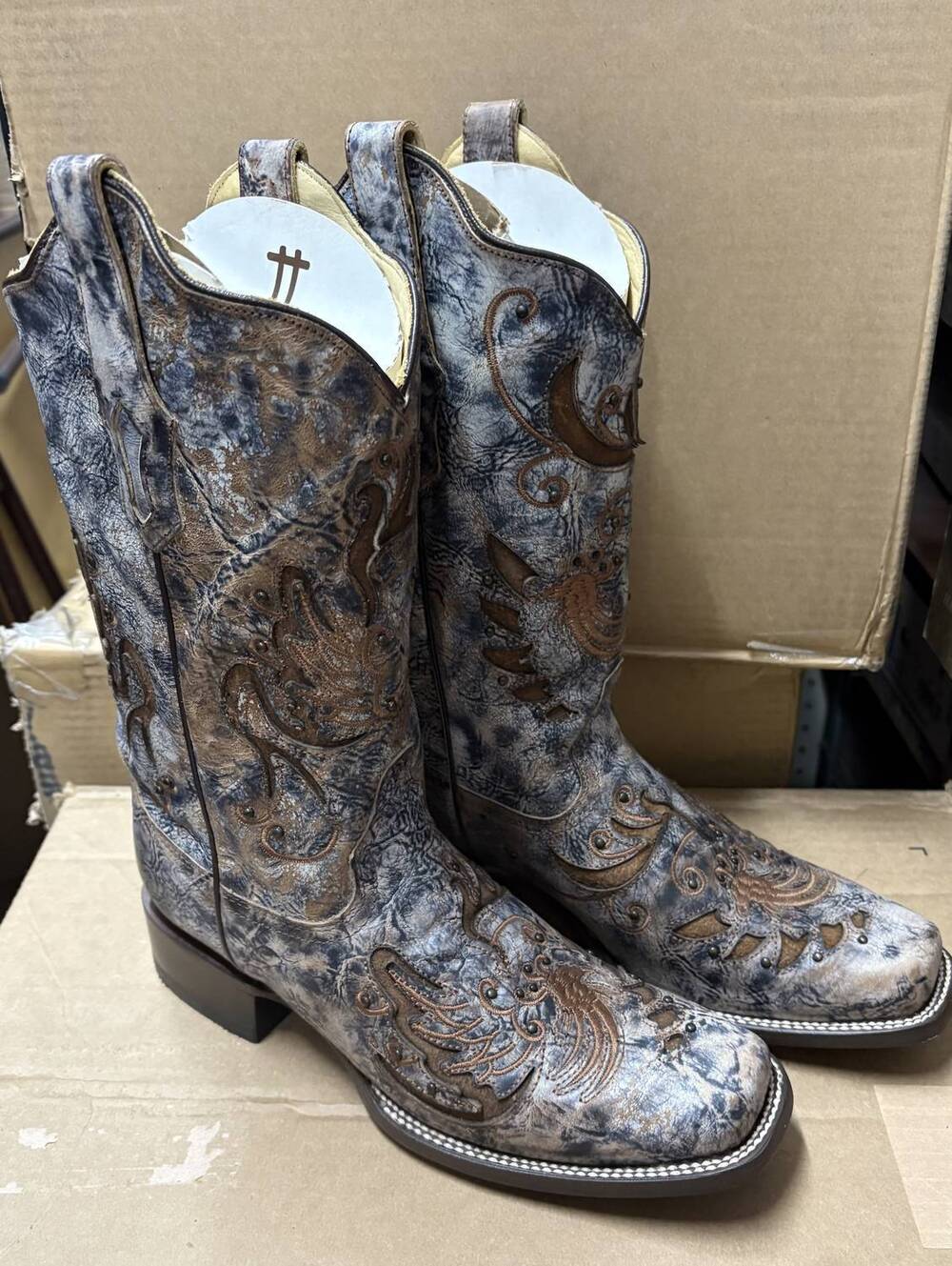 NEW CORRAL women's square toe boots in blue bone/brown inlay